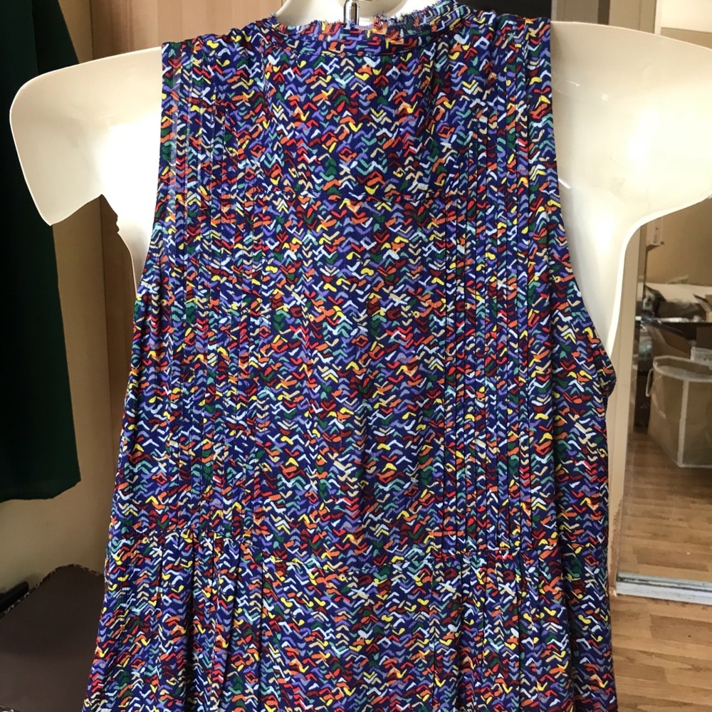 Multi colored blouse. - Picture 5 of 5